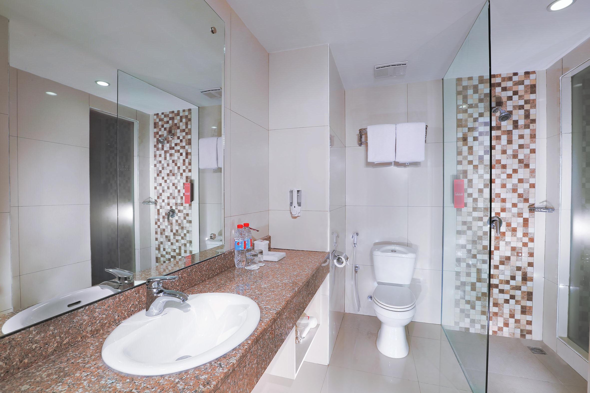 Favehotel Simpang Lima - Semarang Buitenkant foto