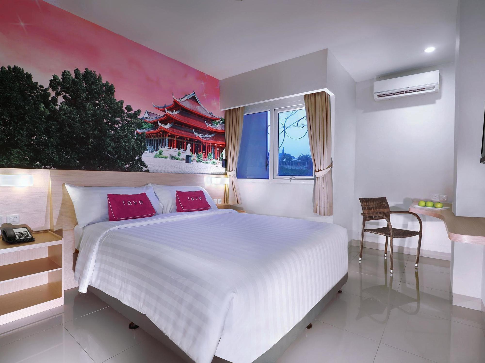 Favehotel Simpang Lima - Semarang Buitenkant foto