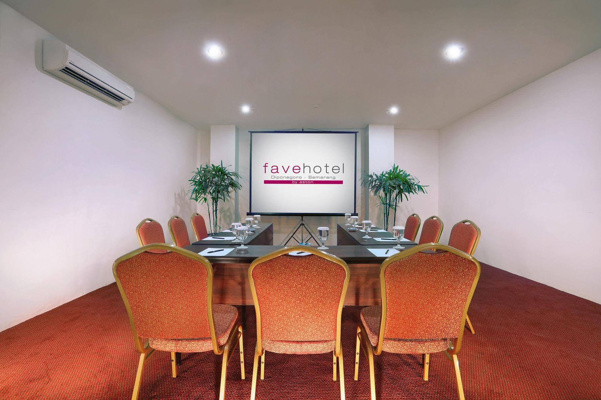 Favehotel Simpang Lima - Semarang Buitenkant foto