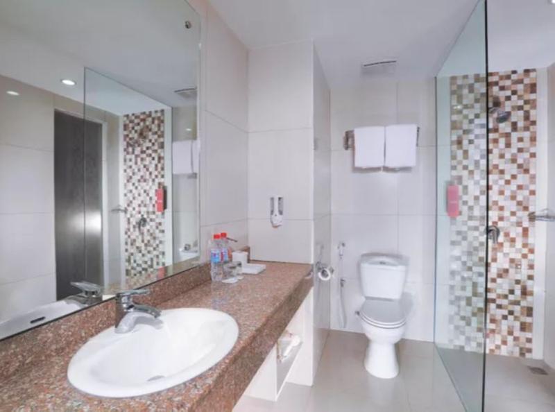 Favehotel Simpang Lima - Semarang Buitenkant foto